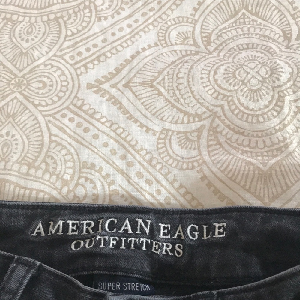 Shorts - Picture 2 of 3